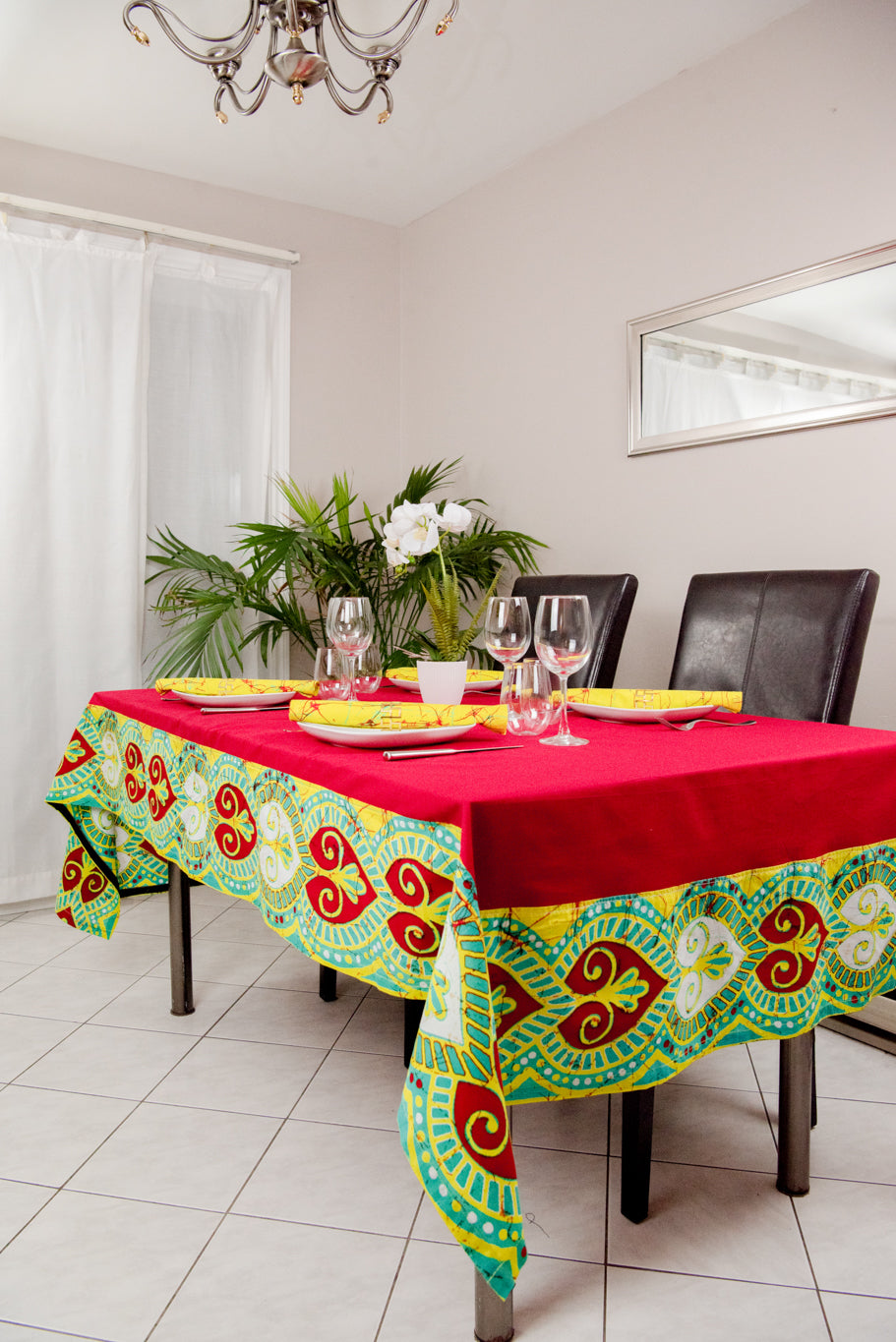Nappe de table/ Table cloth /Serviettes/ Napkins.