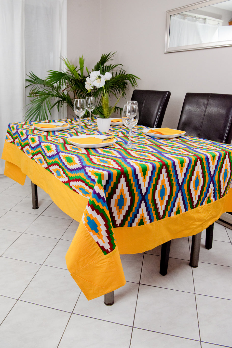 Nappe de table/ Table cloth /Serviettes/ Napkins.