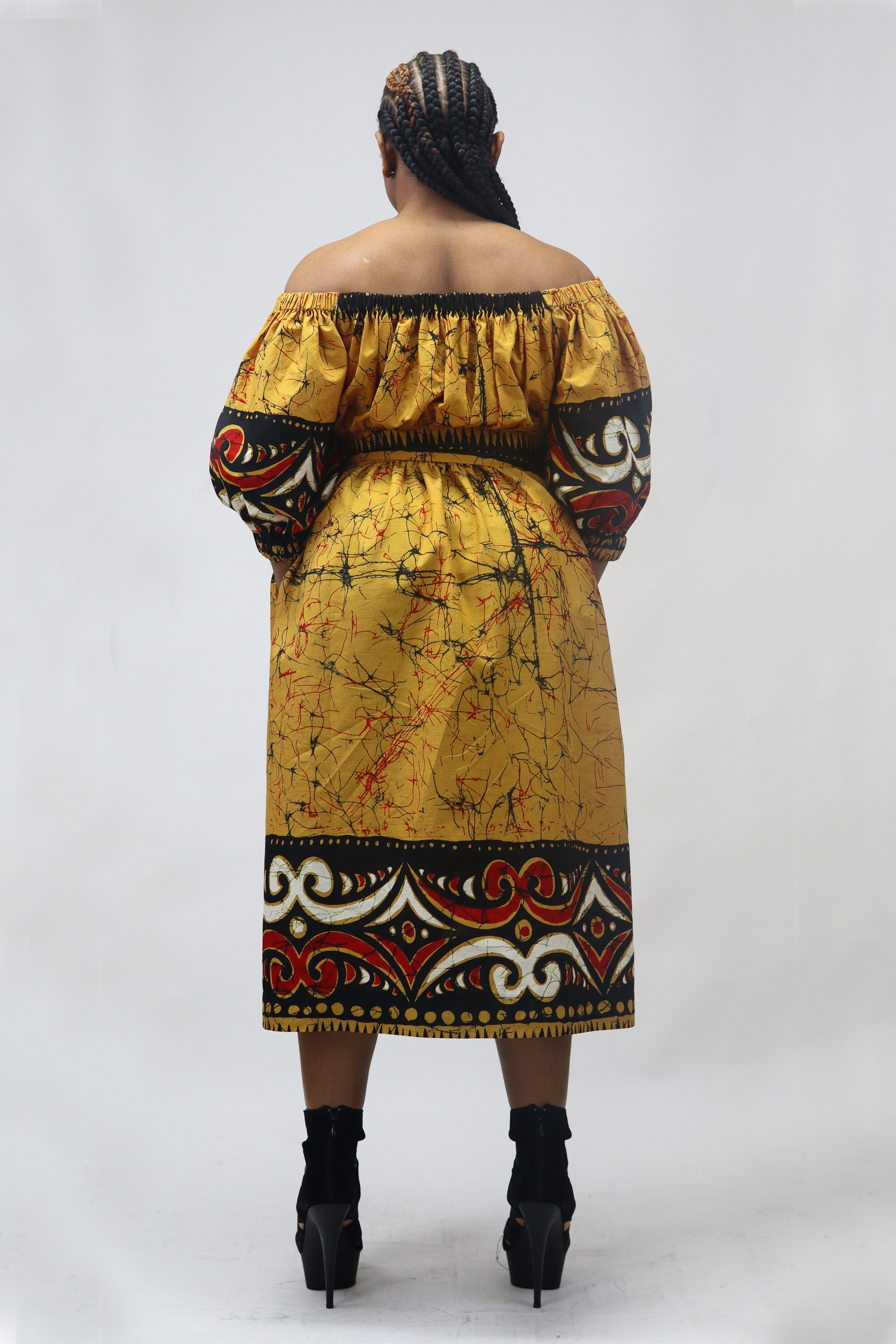 Ébène et couleurs styles-robe midi épaules dénudées