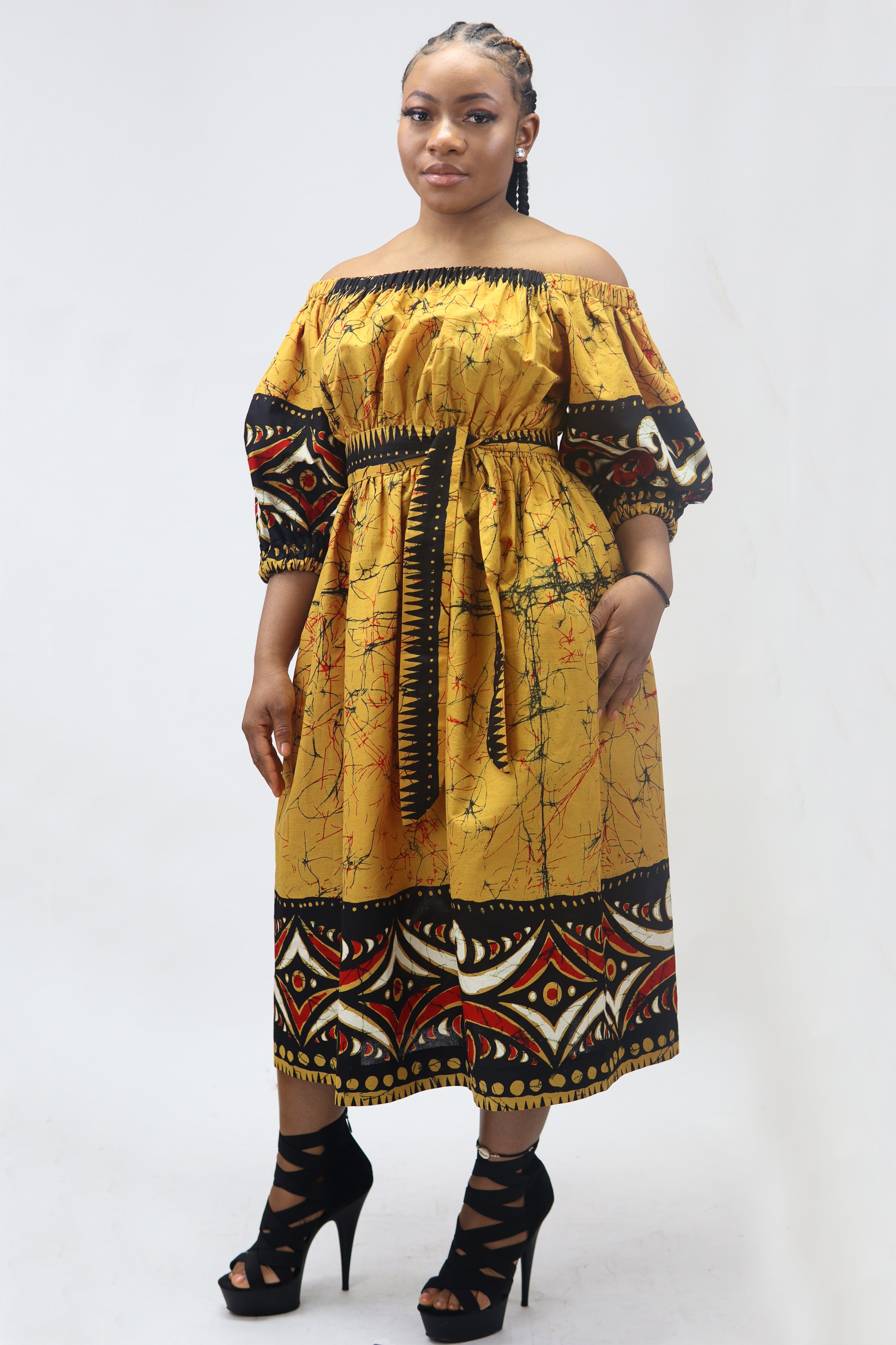 Ébène et couleurs styles-robe midi épaules dénudées