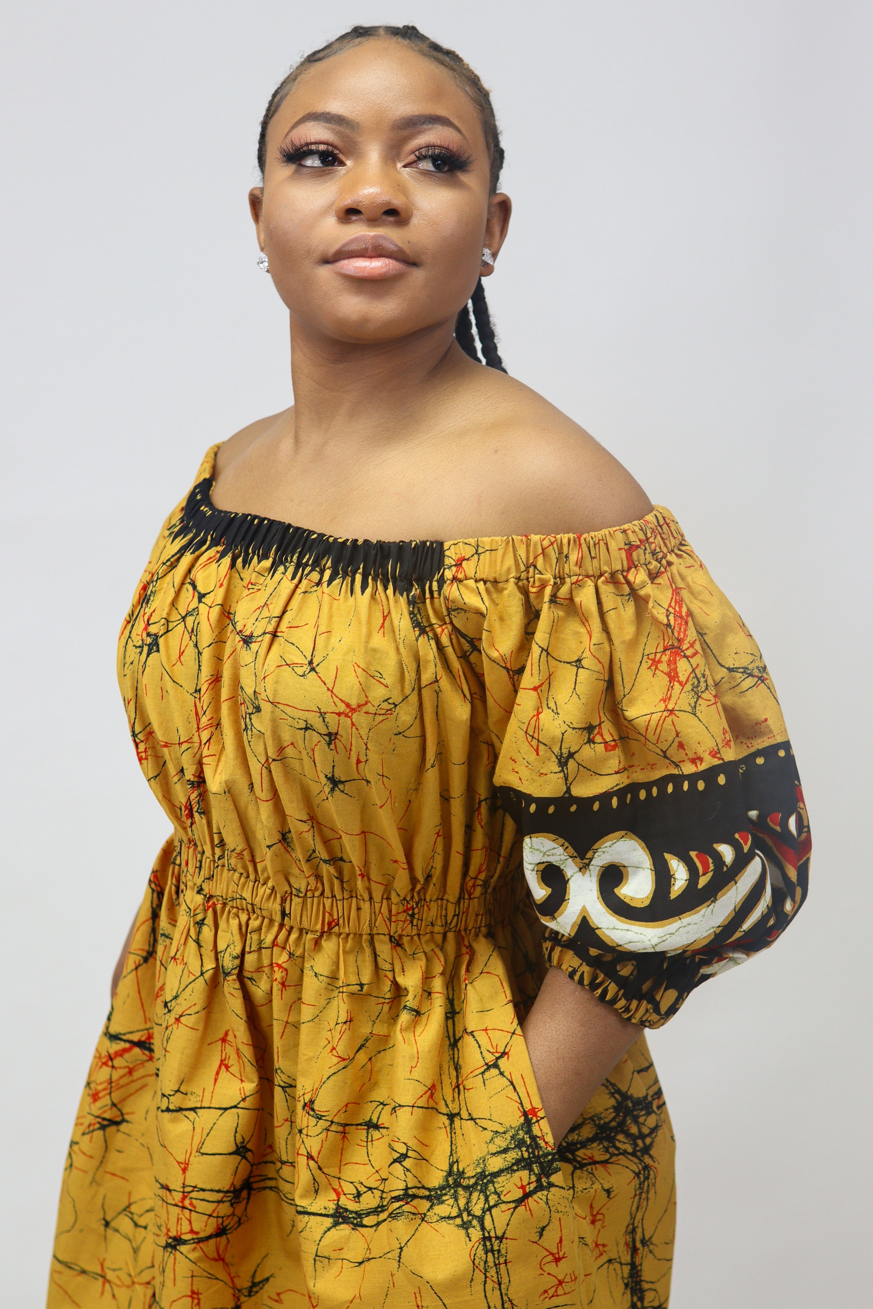 Ébène et couleurs styles-robe midi épaules dénudées