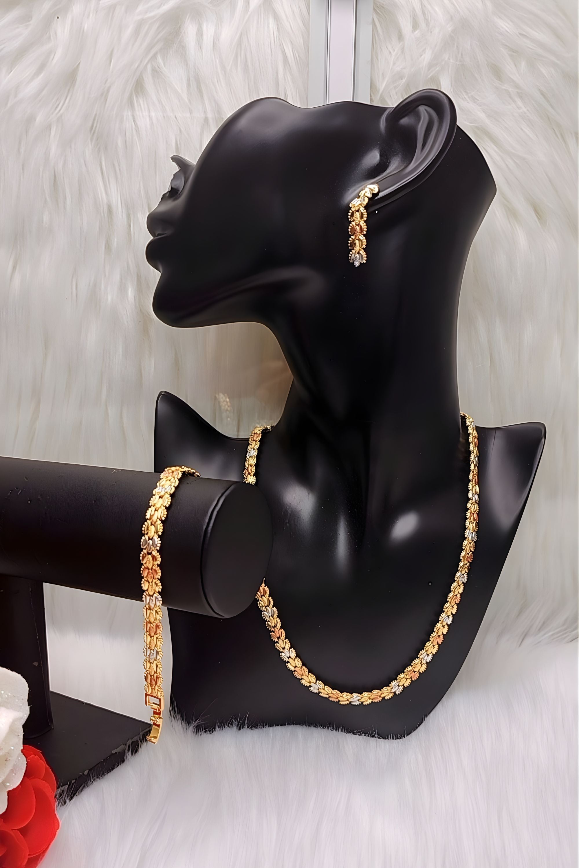 Parure de bijoux dorée feuille femme – Collier, boucles d'oreilles et bracelet élégants haute finition